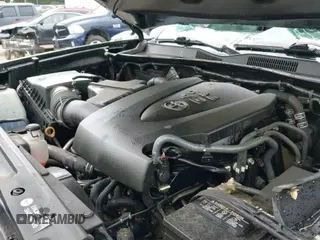 ✅ 2017 Toyota Tacoma TRD Off Road • VIN: 3TMCZ5ANXHM083407 • Lot: 43278310. Wystawiony na IAAI z przebiegiem 64 469 mil. Bezpłatny archiwum sprzedaży aukcyjnych z USA i szczegółowy raport historii pojazdu na DreamBid. Zdjęcie 12.