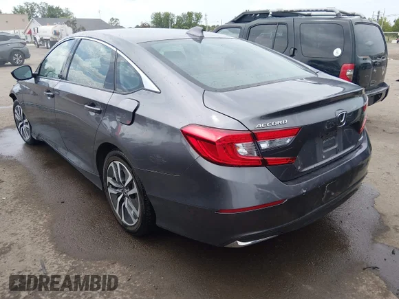 ✅ 2020 Honda Accord • VIN: 1HGCV3F17LA008998 • Lot: 45312758. Wystawiony na IAAI z przebiegiem 307 681 mil. Bezpłatny archiwum sprzedaży aukcyjnych z USA i szczegółowy raport historii pojazdu na DreamBid. Zdjęcie 3.