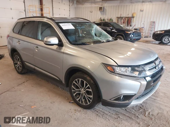 ✅ 2016 Mitsubishi Outlander SE • VIN: JA4AZ3A30GZ022259 • Lot: 44845344. Wystawiony na IAAI z przebiegiem 82 101 mil. Bezpłatny archiwum sprzedaży aukcyjnych z USA i szczegółowy raport historii pojazdu na DreamBid. Zdjęcie 1.