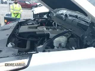 ✅ 2017 Cadillac Escalade Premium Luxury • VIN: 1GYS4CKJ9HR299624 • Lot: 43279329. Wystawiony na IAAI z przebiegiem 139 229 mil. Bezpłatny archiwum sprzedaży aukcyjnych z USA i szczegółowy raport historii pojazdu na DreamBid. Zdjęcie 19.