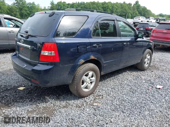 ✅ 2008 Kia Sorento LX • VIN: KNDJC735185825586 • Lot: 42689462. Wystawiony na IAAI z przebiegiem 135 803 mil. Bezpłatny archiwum sprzedaży aukcyjnych z USA i szczegółowy raport historii pojazdu na DreamBid. Zdjęcie 4.