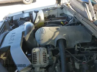 ✅ 2006 Chevrolet Tahoe LS • VIN: 1GNEC13V36R143059 • Lot: 41727459. Listed on IAAI with 230,849 mi. Free auction sales archive from the USA and detailed vehicle history report at DreamBid. Image 12.