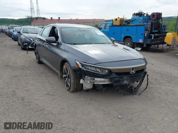 ✅ 2018 Honda Accord Sport • VIN: 1HGCV1F33JA250724 • Лот: 45193178. Опубликован ранее на IAAI с пробегом 74 258 миль. Бесплатный доступ к архиву аукционных продаж из США и подробный отчёт об истории автомобиля на DreamBid. Изображение 1.