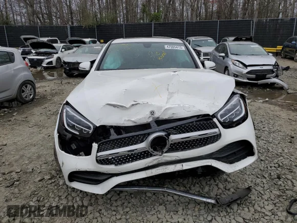 ✅ 2021 Mercedes-Benz GLC 300 • VIN: W1N0J8EB9MF999249 • Lot: 47005413. Wystawiony na Copart z przebiegiem Nie podano. Bezpłatny archiwum sprzedaży aukcyjnych z USA i szczegółowy raport historii pojazdu na DreamBid. Zdjęcie 5.