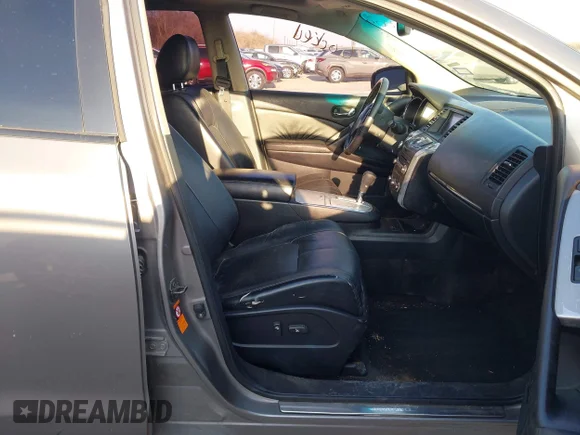 ✅ 2009 Nissan Murano SL • VIN: JN8AZ18WX9W121738 • Lot: 44218009. Listed on IAAI with 240,110 mi. Free auction sales archive from the USA and detailed vehicle history report at DreamBid. Image 5.