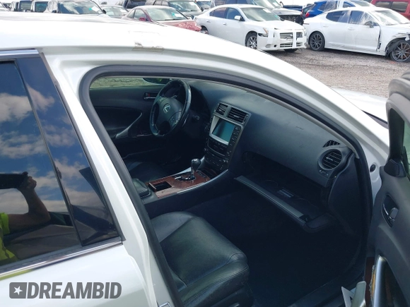 ✅ 2008 Lexus IS 350 • VIN: JTHBE262685021012 • Lot: 42219621. Wystawiony na IAAI z przebiegiem 198 294 mil. Bezpłatny archiwum sprzedaży aukcyjnych z USA i szczegółowy raport historii pojazdu na DreamBid. Zdjęcie 5.