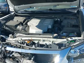 ✅ 2018 Lexus GX 460 Luxury • VIN: JTJJM7FX6J5194492 • Lot: 43454206. Wystawiony na IAAI z przebiegiem 76 456 mil. Bezpłatny archiwum sprzedaży aukcyjnych z USA i szczegółowy raport historii pojazdu na DreamBid. Zdjęcie 19.