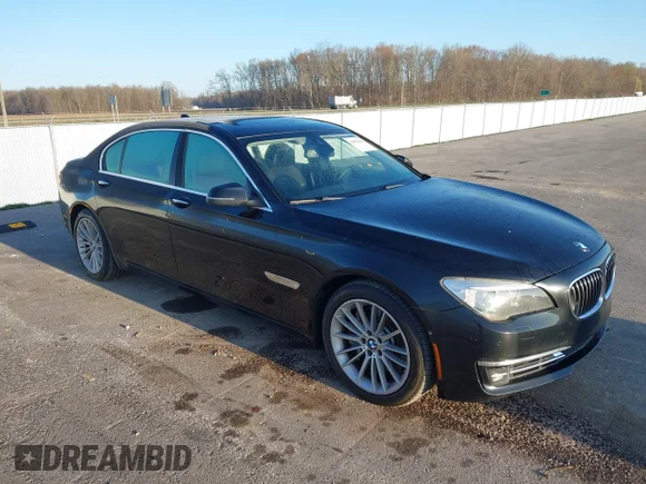 ✅ 2013 BMW 7 Series 750Li xDrive • VIN: WBAYF8C53DD140448 • Лот: 41933840. Опубликован ранее на IAAI с пробегом 119 013 миль. Бесплатный доступ к архиву аукционных продаж из США и подробный отчёт об истории автомобиля на DreamBid. Изображение 1.