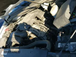 ✅ 2011 Chevrolet Suburban LT • VIN: 1GNSKJE37BR386627 • Lot: 43727327. Listed on IAAI with 181,651 mi. Free auction sales archive from the USA and detailed vehicle history report at DreamBid. Image 21.