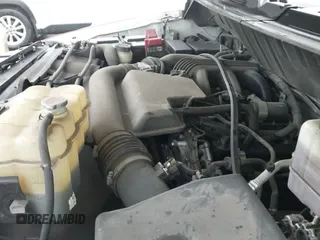 ✅ 2018 Nissan NV Cargo S • VIN: 1N6BF0KY6JN802368 • Lot: 41493018. Wystawiony na IAAI z przebiegiem 81 996 mil. Bezpłatny archiwum sprzedaży aukcyjnych z USA i szczegółowy raport historii pojazdu na DreamBid. Zdjęcie 19.