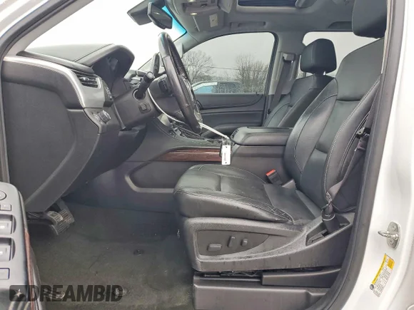 ✅ 2017 GMC Yukon XL SLT • VIN: 1GKS1GKC9HR335999 • Lot: 75517805. Wystawiony na Copart z przebiegiem 204 788 mil. Bezpłatny archiwum sprzedaży aukcyjnych z USA i szczegółowy raport historii pojazdu na DreamBid. Zdjęcie 7.