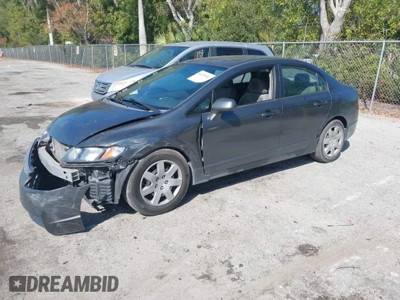 ✅ 2010 Honda Civic LX • VIN: 2HGFA1F54AH302745 • Lot: 44359541. Wystawiony na IAAI z przebiegiem 216 481 mil. Bezpłatny archiwum sprzedaży aukcyjnych z USA i szczegółowy raport historii pojazdu na DreamBid. Zdjęcie 2.