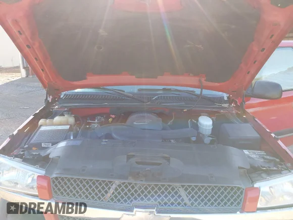 ✅ 2005 Chevrolet Avalanche LS • VIN: 3GNEK12T15G203212 • Lot: 43723250. Wystawiony na IAAI z przebiegiem 260 065 mil. Bezpłatny archiwum sprzedaży aukcyjnych z USA i szczegółowy raport historii pojazdu na DreamBid. Zdjęcie 10.
