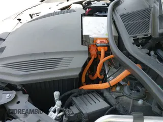 ✅ 2024 Audi Q8 e-tron Prestige • VIN: WA16ABGE6RB030782 • Lot: 42508042. Wystawiony na IAAI z przebiegiem 9 511 mil. Bezpłatny archiwum sprzedaży aukcyjnych z USA i szczegółowy raport historii pojazdu na DreamBid. Zdjęcie 20.