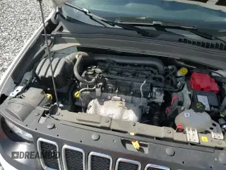 ✅ 2021 Jeep Renegade Latitude • VIN: ZACNJCBB4MPN27331 • Lot: 86711175. Listed on Copart with 27,766 mi. Free auction sales archive from the USA and detailed vehicle history report at DreamBid. Image 13.