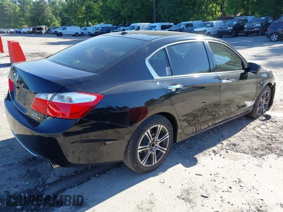 ✅ 2014 Honda Accord Touring • VIN: 1HGCR3F91EA022182 • Lot: 45130687. Wystawiony na IAAI z przebiegiem 151 764 mil. Bezpłatny archiwum sprzedaży aukcyjnych z USA i szczegółowy raport historii pojazdu na DreamBid. Zdjęcie 4.