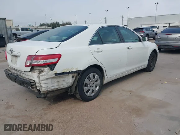 ✅ 2010 Toyota Camry LE • VIN: 4T1BF3EK6AU539666 • Lot: 44403330. Wystawiony na IAAI z przebiegiem 175 663 mil. Bezpłatny archiwum sprzedaży aukcyjnych z USA i szczegółowy raport historii pojazdu na DreamBid. Zdjęcie 4.