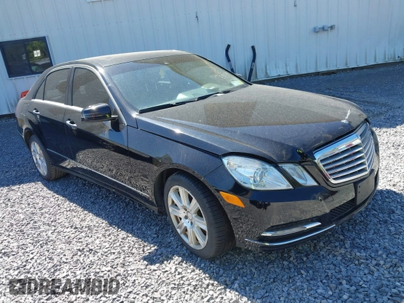 ✅ 2013 Mercedes-Benz E 350 Luxury • VIN: WDDHF8JB8DA675875 • Lot: 45279917. Wystawiony na IAAI z przebiegiem 176 510 mil. Bezpłatny archiwum sprzedaży aukcyjnych z USA i szczegółowy raport historii pojazdu na DreamBid. Zdjęcie 1.
