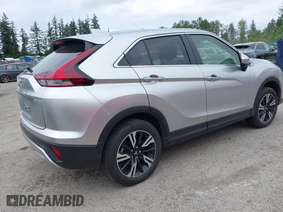 ✅ 2025 Mitsubishi Eclipse Cross SE • VIN: JA4ATWAA9SZ045372 • Lot: 45248170. Wystawiony na IAAI z przebiegiem 17 847 mil. Bezpłatny archiwum sprzedaży aukcyjnych z USA i szczegółowy raport historii pojazdu na DreamBid. Zdjęcie 4.