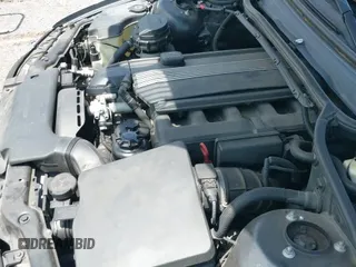 ✅ 2003 BMW 3 Series 330i • VIN: WBAEV53423KM28029 • Lot: 42718425. Listed on IAAI with 102,473 mi. Free auction sales archive from the USA and detailed vehicle history report at DreamBid. Image 12.