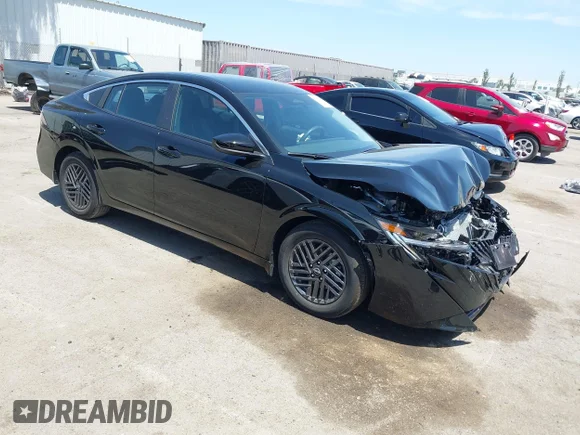 ✅ 2026 Nissan Sentra SV • VIN: 3N1AB9CV2TY241176 • Лот: 45140261. Опубликован ранее на IAAI с пробегом 2 000 миль. Бесплатный доступ к архиву аукционных продаж из США и подробный отчёт об истории автомобиля на DreamBid. Изображение 1.