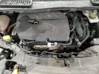 2018 Ford Escape SE z VIN 1FMCU9GD5JUA85387, wystawiony jako Copart lot #91200335 z przebiegiem 142 271 mil mil oraz Szkoda całkowita • Salvage title. Historia ofert i sprzedaży dostępna na DreamBid. Obrazek 14.