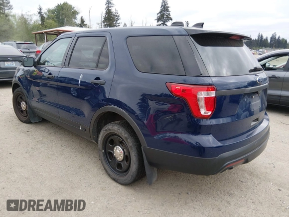 ✅ 2016 Ford Police Interceptor Utility • VIN: 1FM5K8AR9GGC08449 • Лот: 45043614. Опубликован ранее на IAAI с пробегом 172 937 миль. Бесплатный доступ к архиву аукционных продаж из США и подробный отчёт об истории автомобиля на DreamBid. Изображение 3.