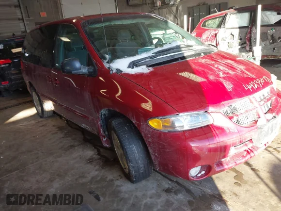 ✅ 2000 Dodge Caravan SE • VIN: 1B4GP44G8YB732947 • Lot: 44235078. Wystawiony na IAAI z przebiegiem 172 053 mil. Bezpłatny archiwum sprzedaży aukcyjnych z USA i szczegółowy raport historii pojazdu na DreamBid. Zdjęcie 1.