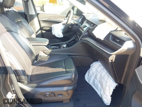 ✅ 2023 Jeep Grand Cherokee Limited • VIN: 1C4RJKBG9P8813729 • Lot: 44939605. Wystawiony na IAAI z przebiegiem 89 178 mil. Bezpłatny archiwum sprzedaży aukcyjnych z USA i szczegółowy raport historii pojazdu na DreamBid. Zdjęcie 5.