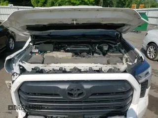 ✅ 2022 Toyota Tundra SR5 • VIN: 5TFLA5DA9NX035452 • Lot: 58351745. Listed on Copart with 86,576 mi. Free auction sales archive from the USA and detailed vehicle history report at DreamBid. Image 13.