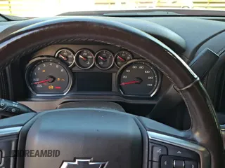 ✅ 2019 Chevrolet Silverado 1500 RST • VIN: 1GCUYEED6KZ156948 • Lot: 84866065. Wystawiony na Copart z przebiegiem 58 243 mil. Bezpłatny archiwum sprzedaży aukcyjnych z USA i szczegółowy raport historii pojazdu na DreamBid. Zdjęcie 11.