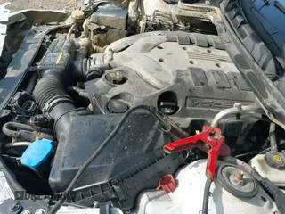 ✅ 2009 Pontiac G8 • VIN: 6G2ER57729L153123 • Lot: 42046031. Wystawiony na IAAI z przebiegiem 100 419 mil. Bezpłatny archiwum sprzedaży aukcyjnych z USA i szczegółowy raport historii pojazdu na DreamBid. Zdjęcie 16.