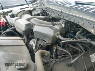 ✅ 2017 Ford F-250 XL • VIN: 1FTBF2A61HEC80421 • Lot: 42798085. Wystawiony na IAAI z przebiegiem 129 207 mil. Bezpłatny archiwum sprzedaży aukcyjnych z USA i szczegółowy raport historii pojazdu na DreamBid. Zdjęcie 19.