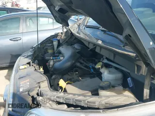 ✅ 2016 Ford Transit XL • VIN: 1FMZK1CM3GKB31942 • Lot: 42597336. Wystawiony na IAAI z przebiegiem 122 167 mil. Bezpłatny archiwum sprzedaży aukcyjnych z USA i szczegółowy raport historii pojazdu na DreamBid. Zdjęcie 19.