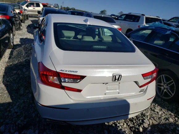 ✅ 2021 Honda Accord Touring • VIN: 1HGCV2F91MA000073 • Lot: 37464823. Wystawiony na Copart z przebiegiem 29 967 mil. Bezpłatny archiwum sprzedaży aukcyjnych z USA i szczegółowy raport historii pojazdu na DreamBid. Zdjęcie 6.