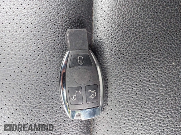 ✅ 2011 Mercedes-Benz C 300 Sport • VIN: WDDGF5EB2BR167341 • Lot: 42316795. Wystawiony na IAAI z przebiegiem 153 165 mil. Bezpłatny archiwum sprzedaży aukcyjnych z USA i szczegółowy raport historii pojazdu na DreamBid. Zdjęcie 11.