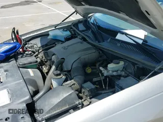 ✅ 1999 Lincoln Town Car Executive • VIN: 1LNHM81W4XY681070 • Lot: 42645503. Listed on IAAI with 22,633 mi. Free auction sales archive from the USA and detailed vehicle history report at DreamBid. Image 12.