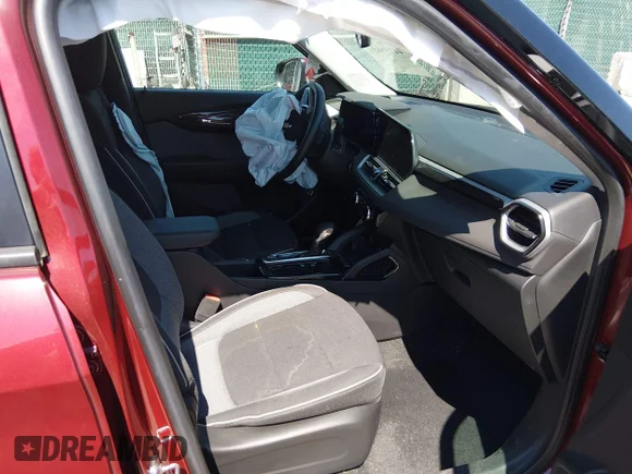 ✅ 2024 Chevrolet TrailBlazer LT • VIN: KL79MRSLXRB159243 • Lot: 44950891. Wystawiony na IAAI z przebiegiem 16 717 mil. Bezpłatny archiwum sprzedaży aukcyjnych z USA i szczegółowy raport historii pojazdu na DreamBid. Zdjęcie 5.