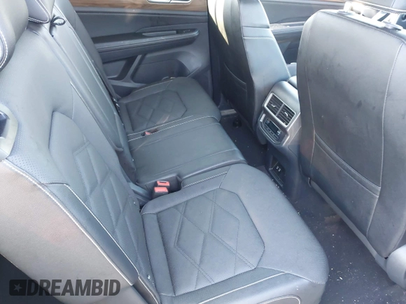 ✅ 2025 Volkswagen Atlas SE • VIN: 1V2WR2CA0SC530405 • Lot: 44803959. Wystawiony na IAAI z przebiegiem 23 102 mil. Bezpłatny archiwum sprzedaży aukcyjnych z USA i szczegółowy raport historii pojazdu na DreamBid. Zdjęcie 8.