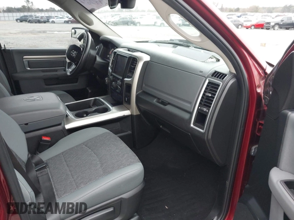✅ 2018 Ram 1500 Big Horn • VIN: 1C6RR7LT9JS282518 • Lot: 41293057. Wystawiony na IAAI z przebiegiem 62 000 mil. Bezpłatny archiwum sprzedaży aukcyjnych z USA i szczegółowy raport historii pojazdu na DreamBid. Zdjęcie 5.