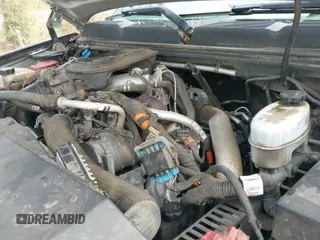 ✅ 2012 Chevrolet Silverado 2500HD Work Truck • VIN: 1GC2KVC82CZ288282 • Lot: 40833323. Wystawiony na IAAI z przebiegiem 208 299 mil. Bezpłatny archiwum sprzedaży aukcyjnych z USA i szczegółowy raport historii pojazdu na DreamBid. Zdjęcie 19.