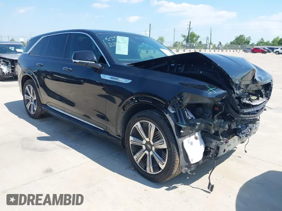✅ 2025 Cadillac ESCALADE IQ Luxury 1 • VIN: 1GYTECKL3SU102728 • Lot: 45114346. Wystawiony na IAAI z przebiegiem 9 216 mil. Bezpłatny archiwum sprzedaży aukcyjnych z USA i szczegółowy raport historii pojazdu na DreamBid. Zdjęcie 1.