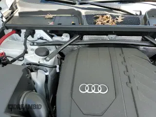 ✅ 2024 Audi Q5 Premium • VIN: WA1ABAFY2R2150639 • Lot: 57469535. Wystawiony na Copart z przebiegiem 6 557 mil. Bezpłatny archiwum sprzedaży aukcyjnych z USA i szczegółowy raport historii pojazdu na DreamBid. Zdjęcie 17.