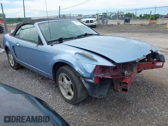 ✅ 2003 Ford Mustang Deluxe • VIN: 1FAFP44423F354538 • Lot: 45340991. Wystawiony na IAAI z przebiegiem 104 174 mil. Bezpłatny archiwum sprzedaży aukcyjnych z USA i szczegółowy raport historii pojazdu na DreamBid. Zdjęcie 1.