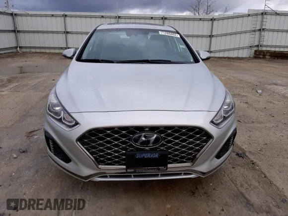 ✅ 2019 Hyundai Sonata SEL • VIN: 5NPE34AF0KH821273 • Lot: 71286002. Listed on Copart with 38,827 mi. Free auction sales archive from the USA and detailed vehicle history report at DreamBid. Image 5.
