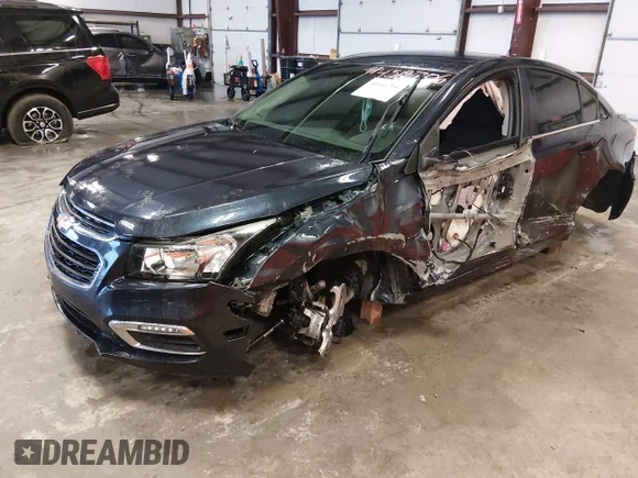✅ 2015 Chevrolet Cruze LT • VIN: 1G1PC5SB1F7252429 • Lot: 44519706. Listed on IAAI with 91,037 mi. Free auction sales archive from the USA and detailed vehicle history report at DreamBid. Image 2.