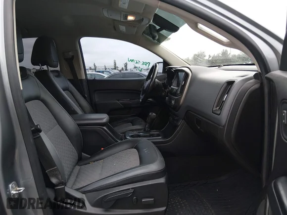 ✅ 2018 Chevrolet Colorado 2WD Z71 • VIN: 1GCGSDENXJ1269851 • Lot: 45421745. Wystawiony na IAAI z przebiegiem 142 113 mil. Bezpłatny archiwum sprzedaży aukcyjnych z USA i szczegółowy raport historii pojazdu na DreamBid. Zdjęcie 5.