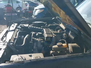 ✅ 1990 Ford Ranger Splash • VIN: 1FTCR10A3LUB65832 • Lot: 43572766. Listed on IAAI with 51,656 mi. Free auction sales archive from the USA and detailed vehicle history report at DreamBid. Image 19.