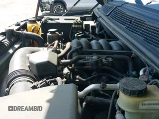 ✅ 2004 Nissan Titan LE • VIN: 1N6AA07B04N580140 • Lot: 43064189. Wystawiony na IAAI z przebiegiem 204 101 mil. Bezpłatny archiwum sprzedaży aukcyjnych z USA i szczegółowy raport historii pojazdu na DreamBid. Zdjęcie 12.