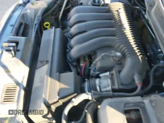 ✅ 2007 Volvo S40 2.4L • VIN: YV1MS390172306133 • Lot: 43550331. Wystawiony na IAAI z przebiegiem 109 173 mil. Bezpłatny archiwum sprzedaży aukcyjnych z USA i szczegółowy raport historii pojazdu na DreamBid. Zdjęcie 12.